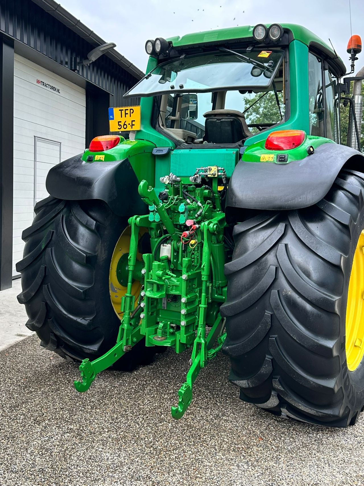 TE KOOP: zeer nette JOHN DEERE 6920-S