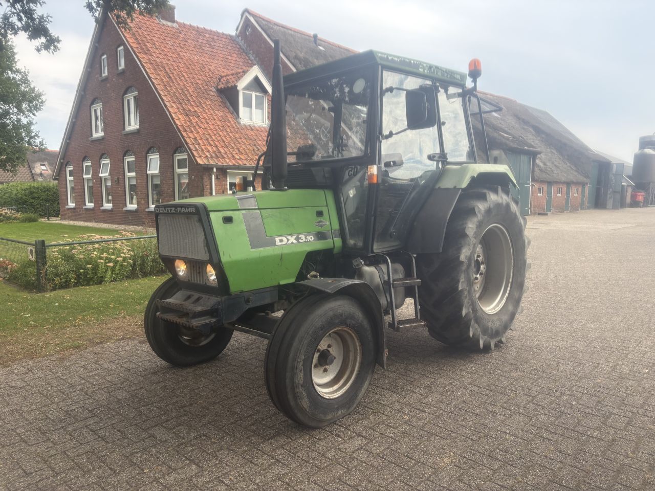 Deutz-Fahr DX 3.10