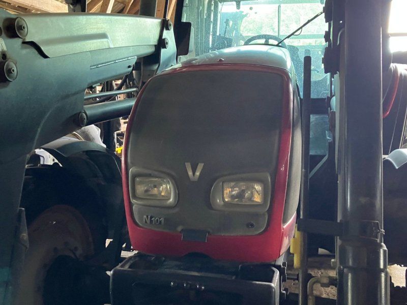 Valtra N101 HITECH-- MEGET FLOT OG VELHOLDT N101, MED FRONTLÆSSER,--