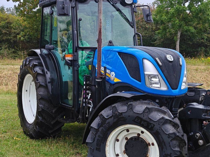 New Holland T4.100 F