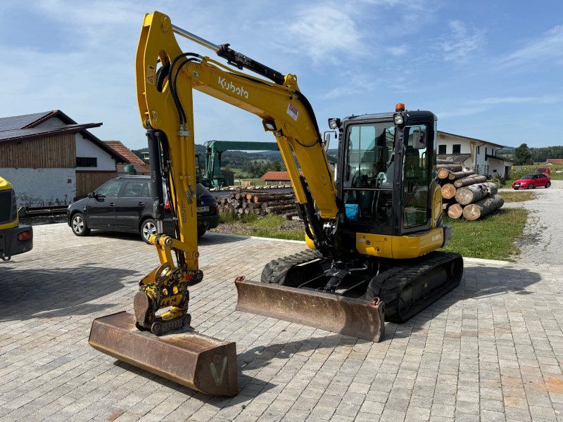 Kubota KX 057-4 mit Powertilt