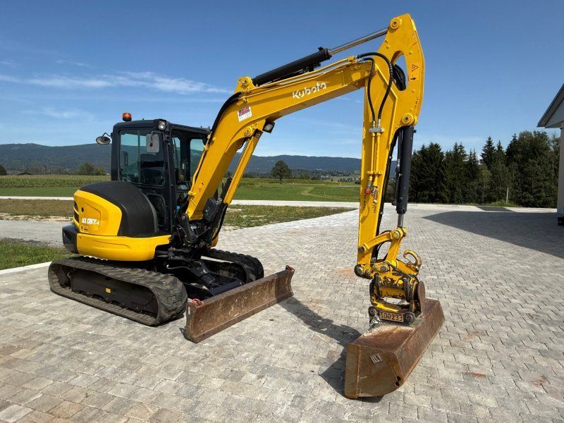 Kubota KX 057-4 mit Powertilt