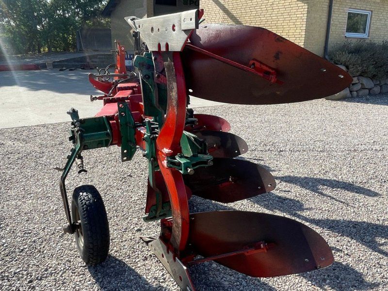 Kverneland 4x16 F-95