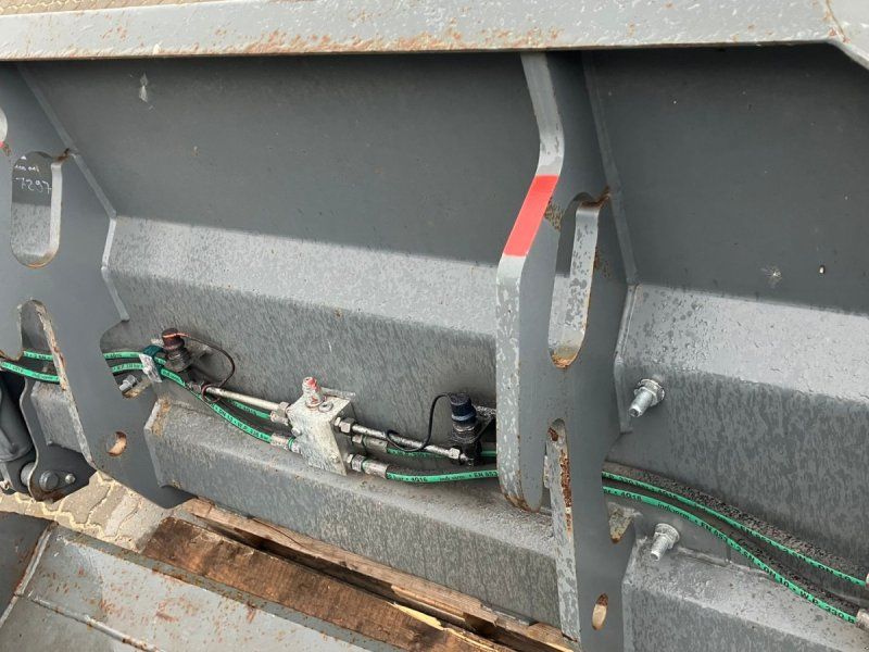Weidemann T4512 Ny 4i1 skovl med kramer beslag