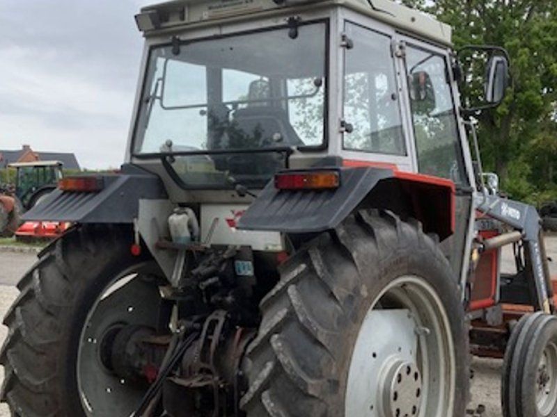 Massey Ferguson 375