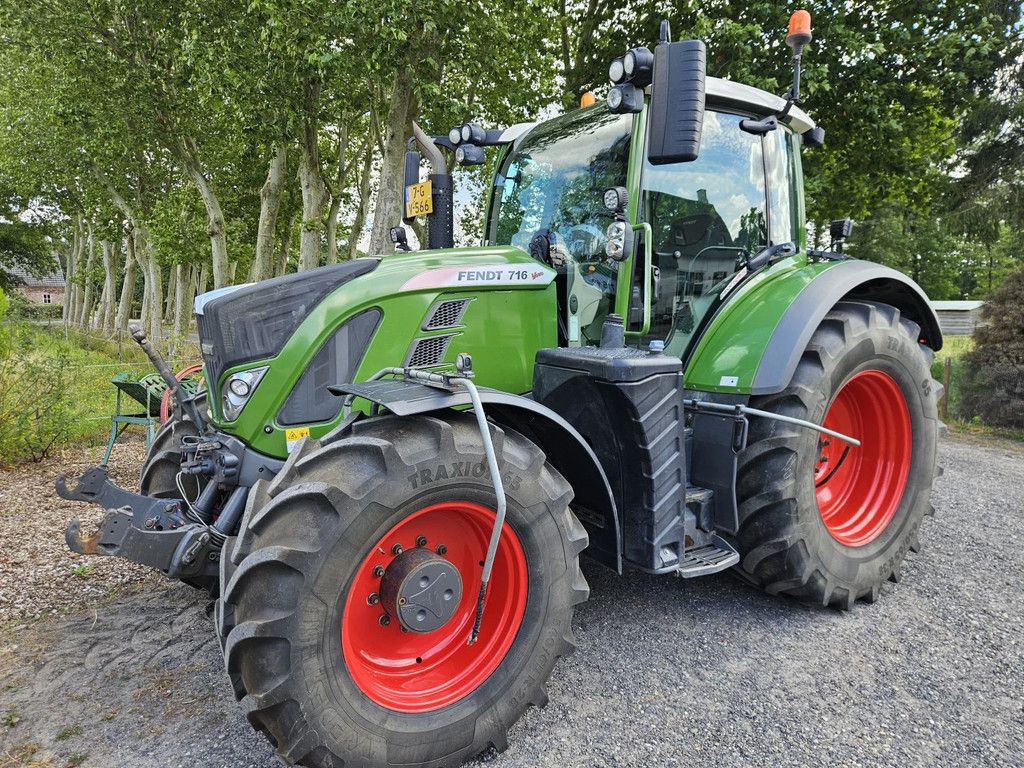 Fendt 716 S4 Profi Plus mit Reifendruckkontrollsystem 714 718 720