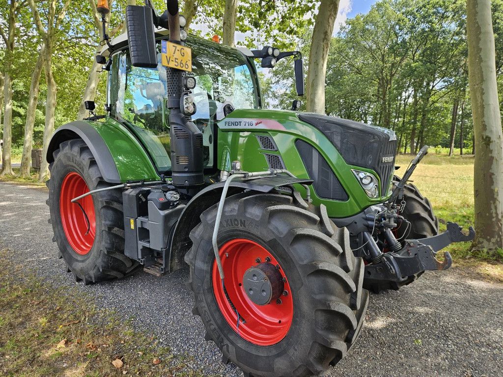 Fendt 716 S4 Profi Plus mit Reifendruckkontrollsystem 714 718 720