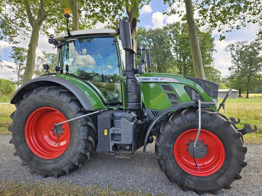Fendt 716 S4 Profi Plus mit Reifendruckkontrollsystem 714 718 720