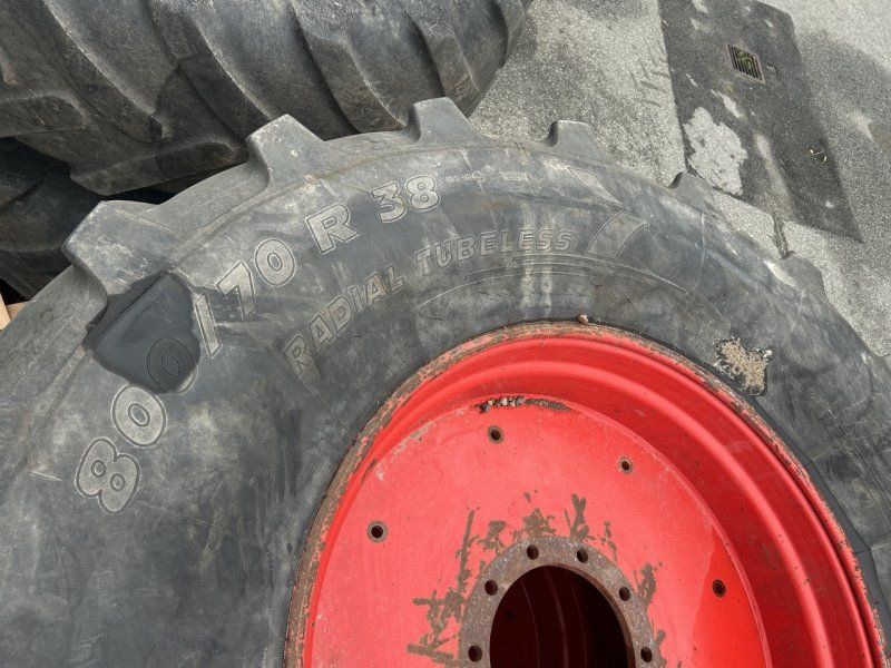 Michelin 800/70R38