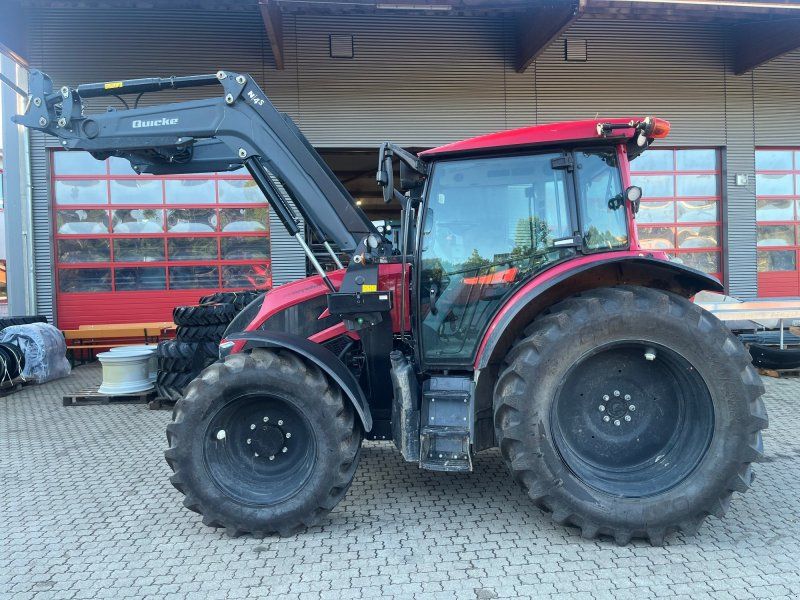 Valtra A104 H5 mit FL