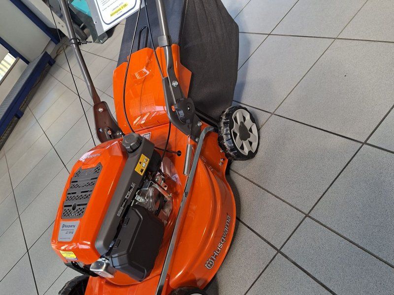 Husqvarna Rasenmäher LC 151S