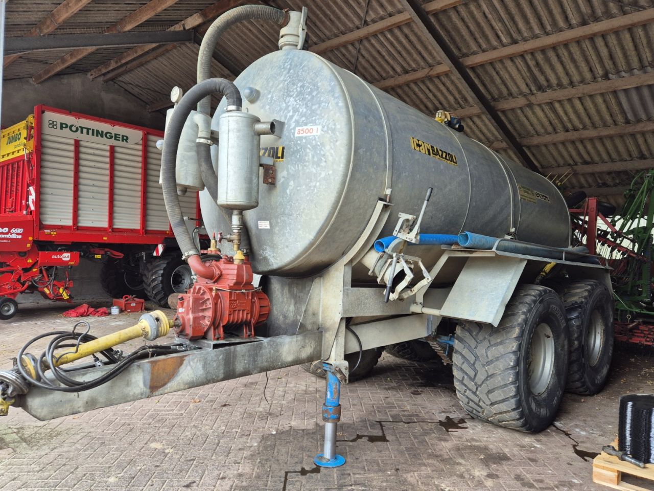 Bazzoli mesttank transporttank watertank 8500 liter 8,5 kuub