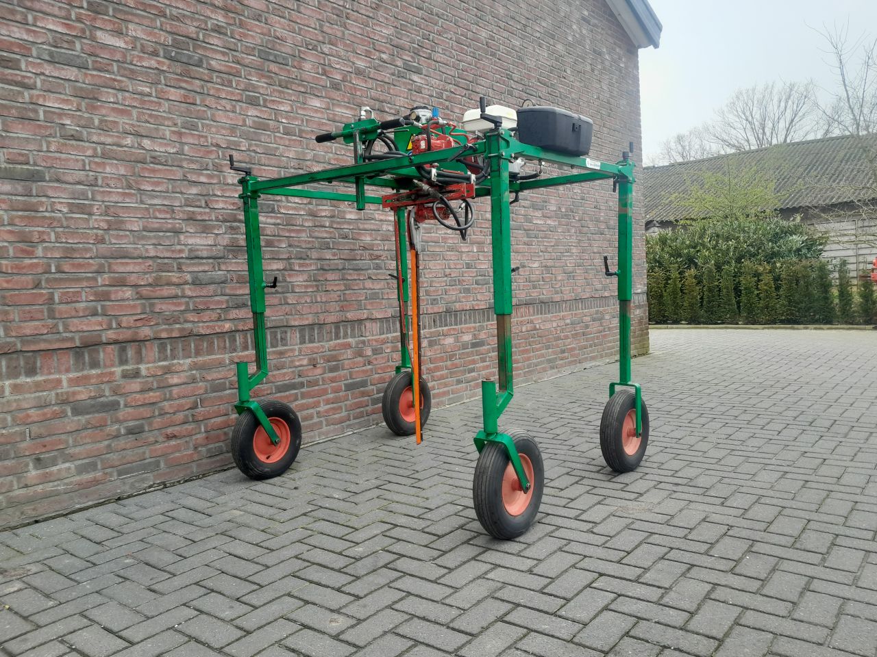 Boomteelt Machines
