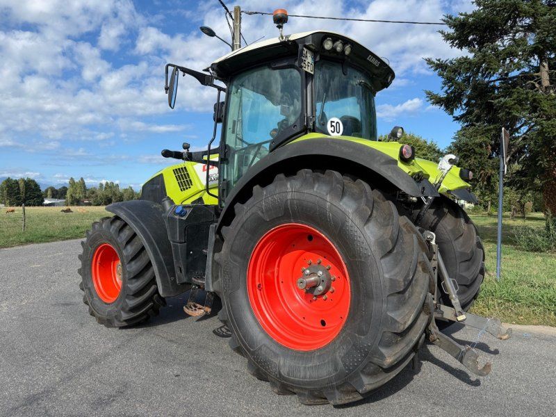 Claas AXION 800