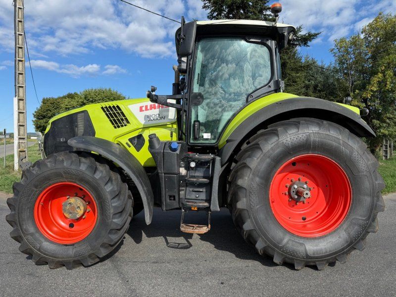 Claas AXION 800