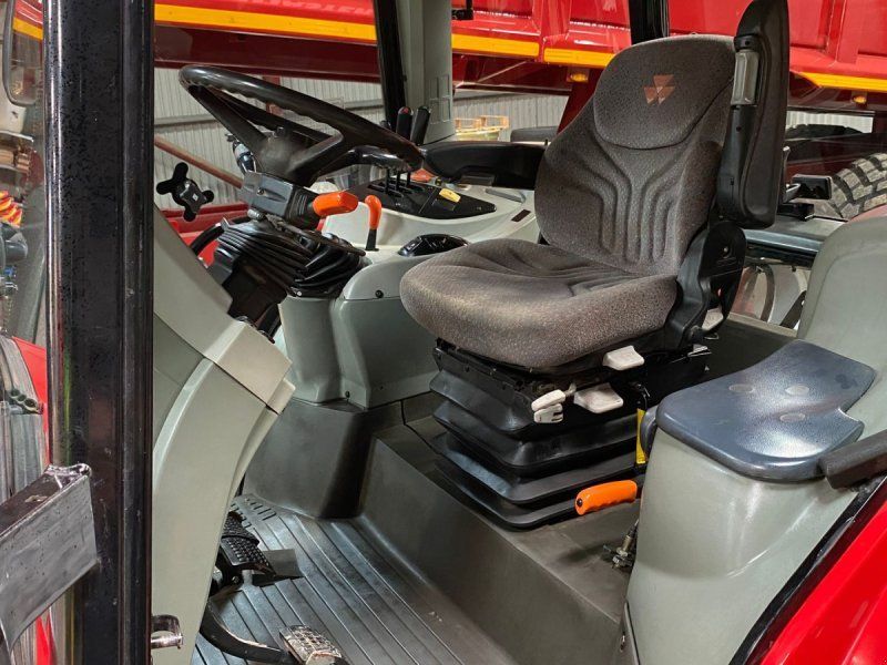Massey Ferguson 5455
