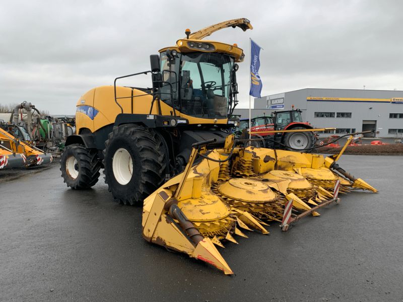 New Holland FR9060