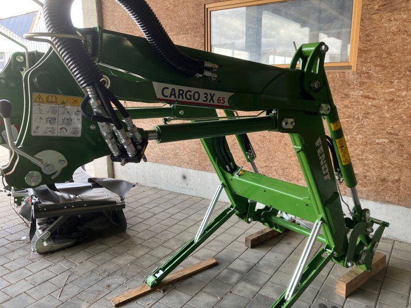 Fendt Cargo 3X 65