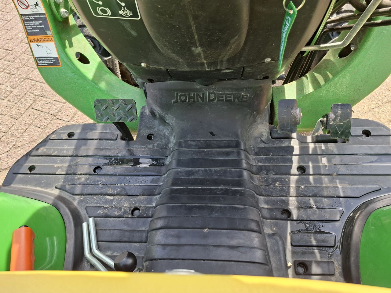John Deere 3036e trekker met voorlader - 465 draaiuren - 35 pk
