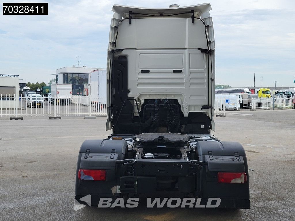MAN TGX 18.500 4X2 XXL Mega Retarder 2x Tanks ACC