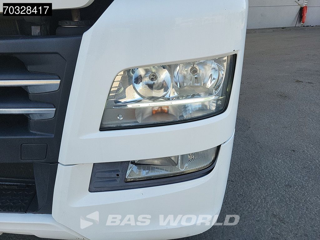 MAN TGX 18.500 4X2 XXL Mega Retarder 2x Tanks ACC