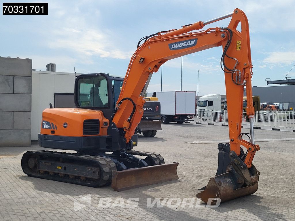 Doosan DX85 R-3 A/C - 2 Buckets
