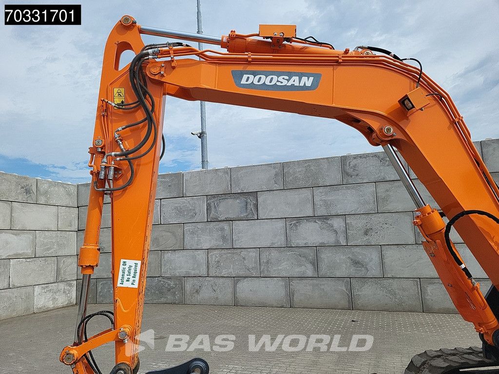 Doosan DX85 R-3 A/C - 2 Buckets