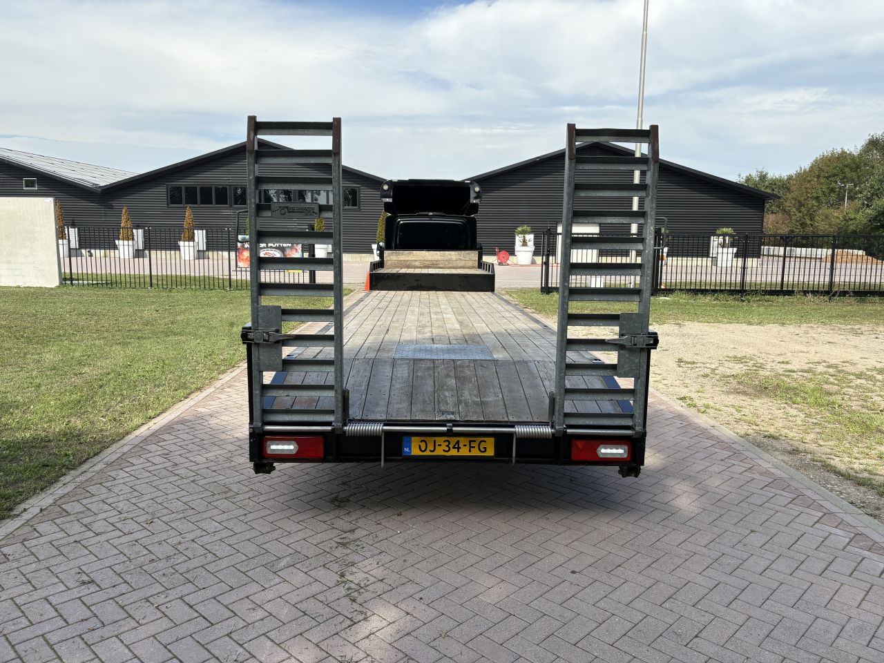 Be trekker iveco 12 TON EURO 5 -be oplegger semi dieplader