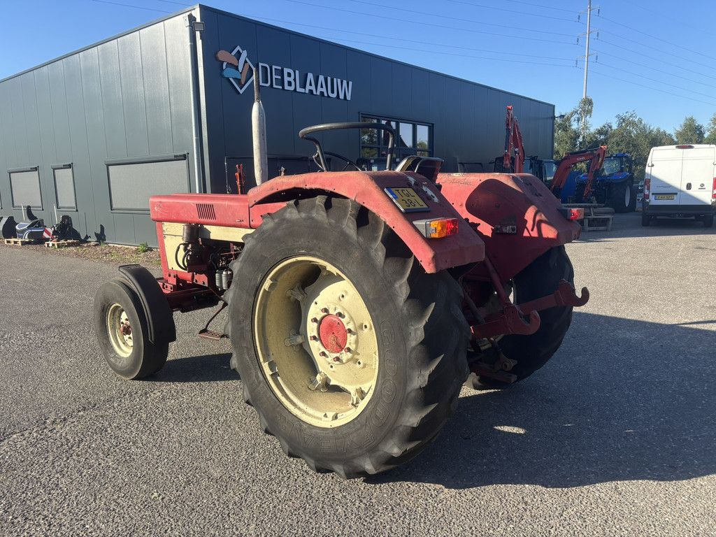 Case International 744