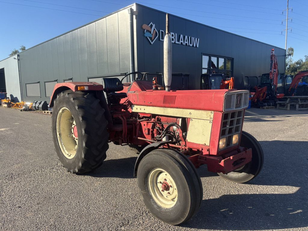 Case International 744