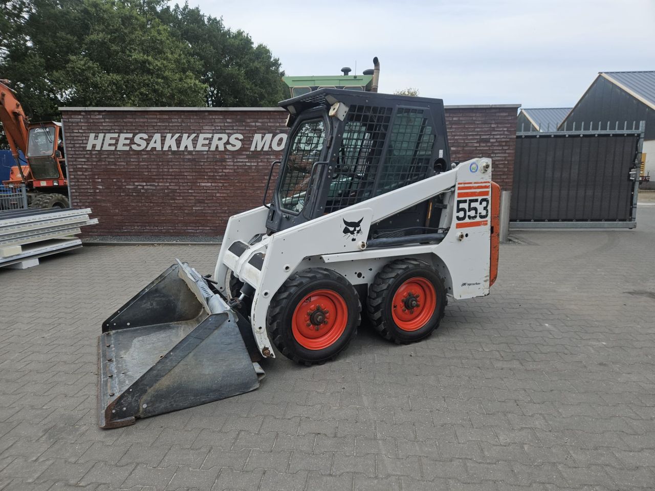 Bobcat 553
