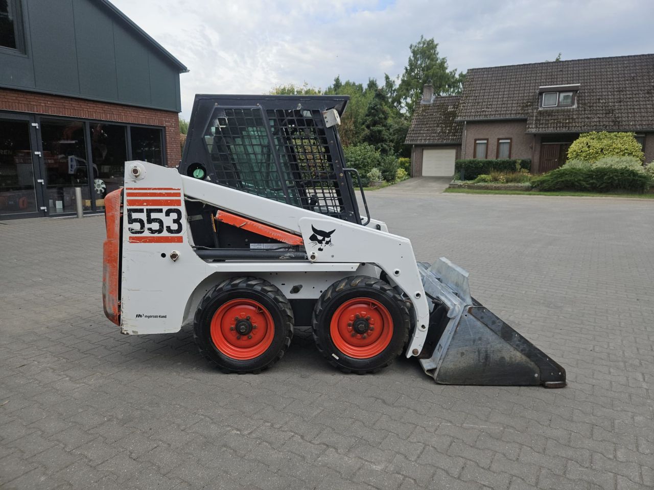 Bobcat 553