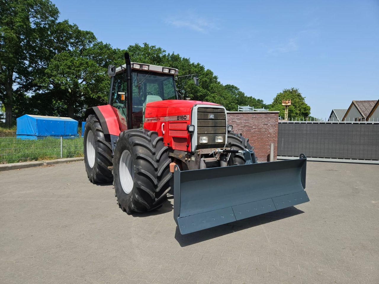 Massey Ferguson 8160