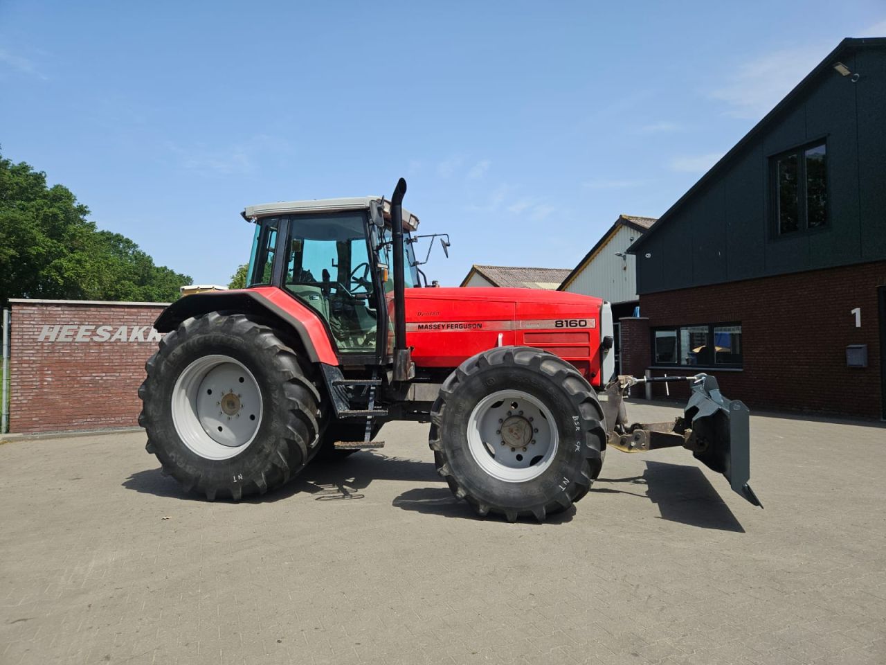 Massey Ferguson 8160