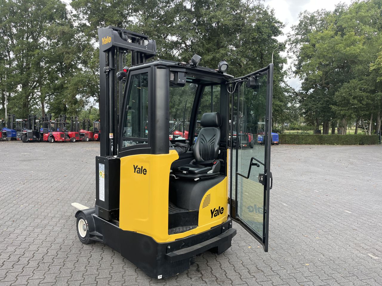 Yale MRO16 reachtruck, 22uur, bouwjaar 2024, voor buiten