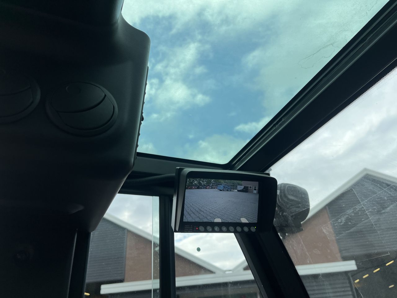 Yale MRO16 reachtruck, 22uur, bouwjaar 2024, voor buiten