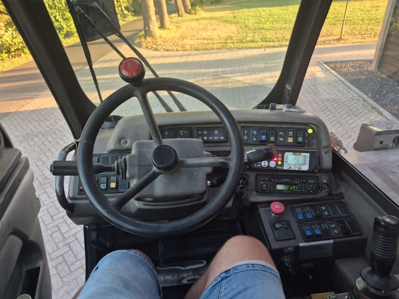 Gebruikte Manitou MRT 2540 M-series roterende verreiker 25 m