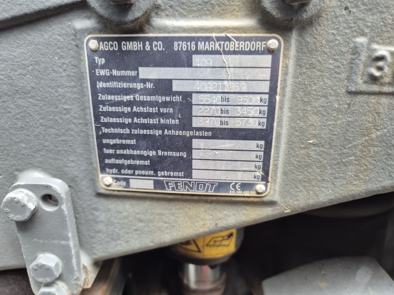 Gebruikte FENDT 409 Farmer Vario tractor met 4 cilinder en 90 pk