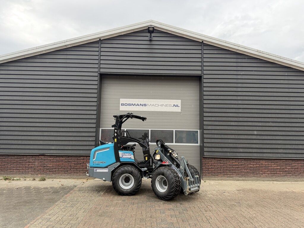 Giant G2700 X-TRA HD+ minishovel 2026 273 uur €515 LEASE