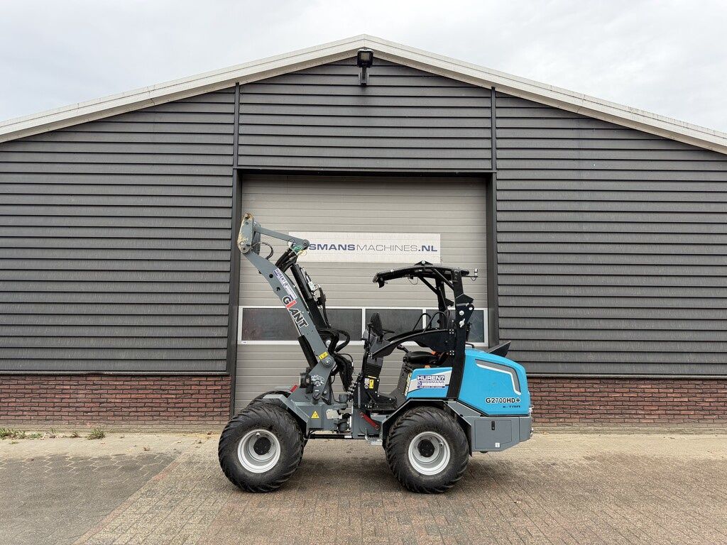 Giant G2700 X-TRA HD+ minishovel 2026 273 uur €515 LEASE