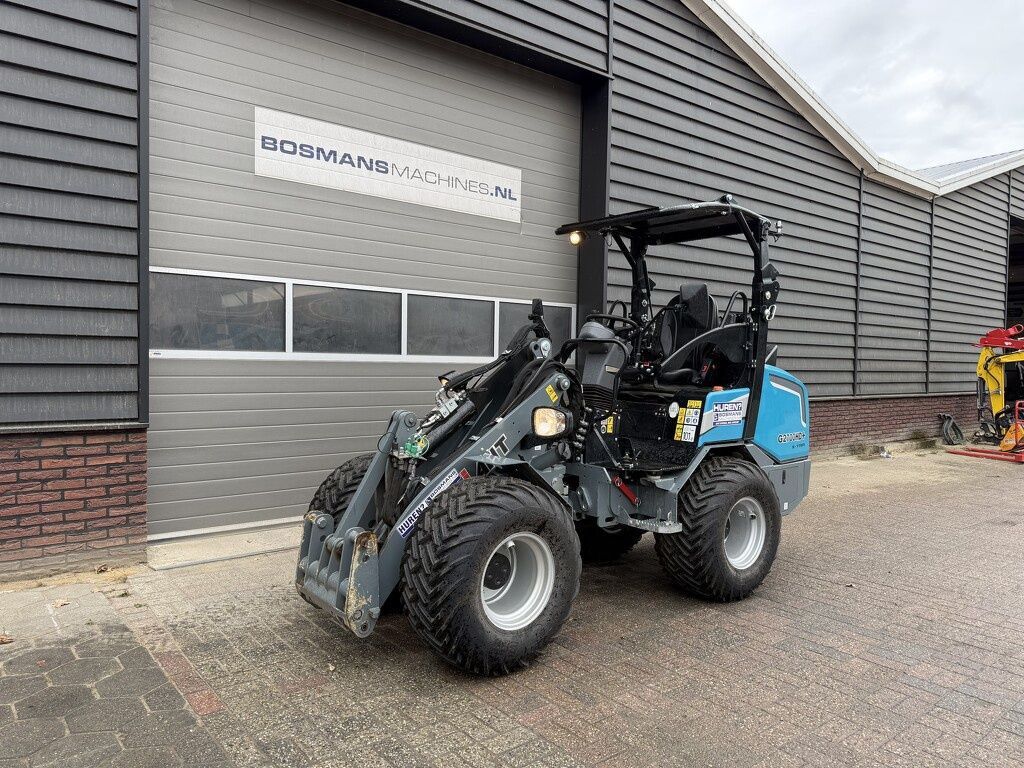Giant G2700 X-TRA HD+ minishovel 2026 273 uur €515 LEASE