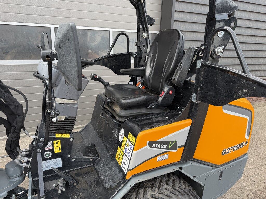 Giant G2700 HD+ minishovel 2025 €475 LEASE