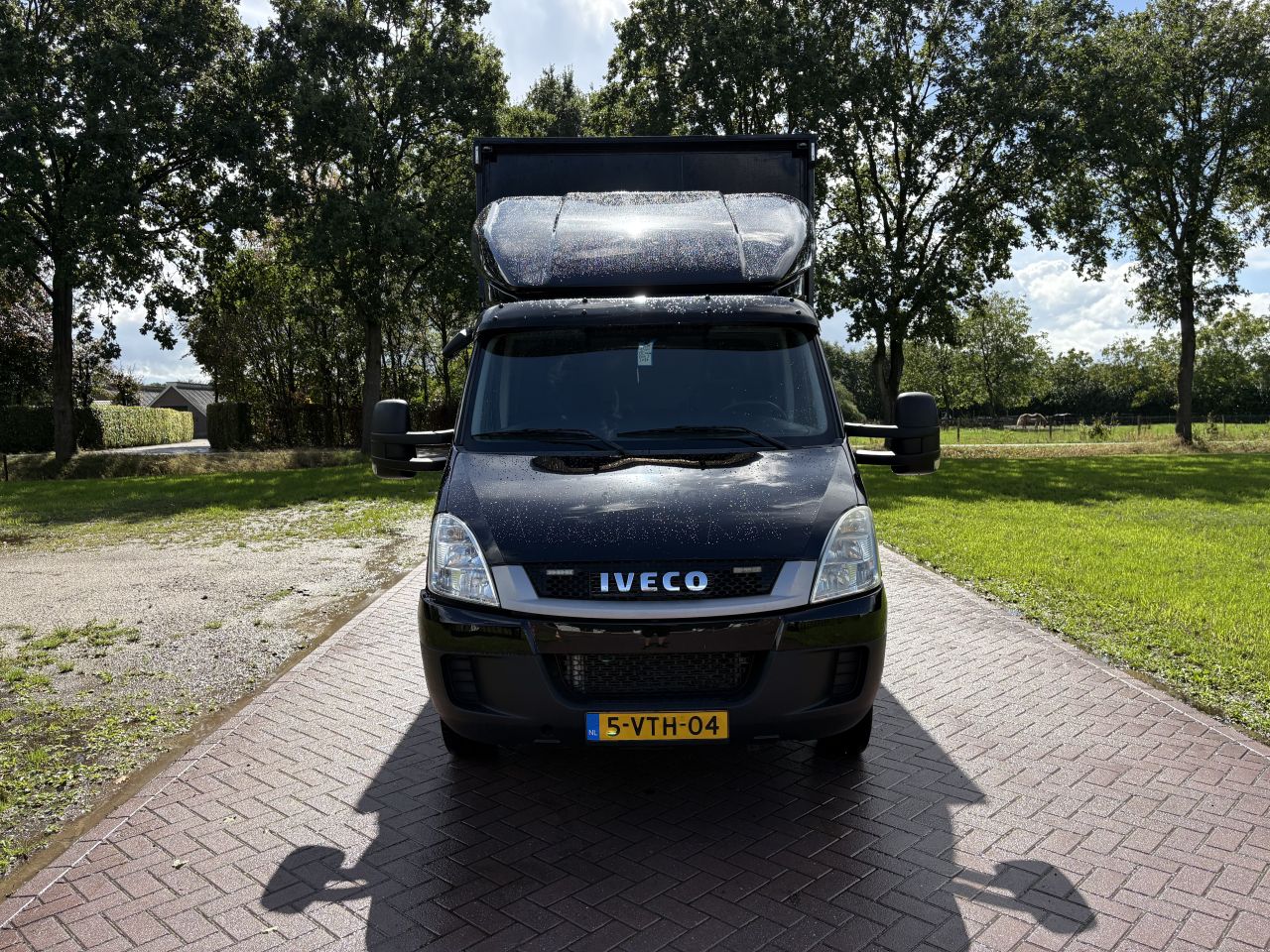 Be trekker iveco 50C17 EURO 5 / be oplegger jeeb-as schuifzeilen