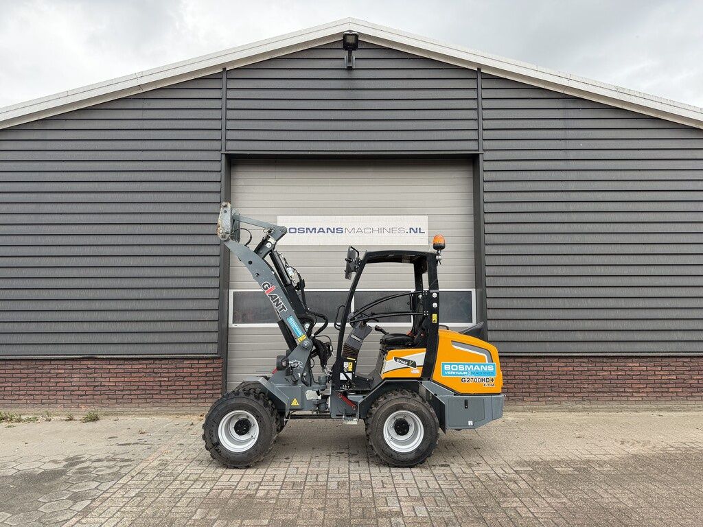 Giant G2700 X-TRA HD+ minishovel 2026 205 uur €510 LEASE