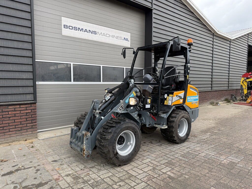 Giant G2700 X-TRA HD+ minishovel 2026 205 uur €510 LEASE