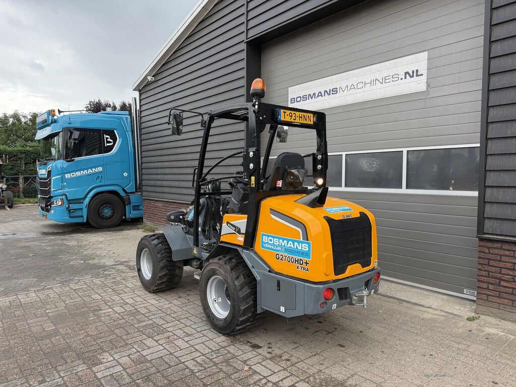 Giant G2700 X-TRA HD+ minishovel 2026 205 uur €510 LEASE