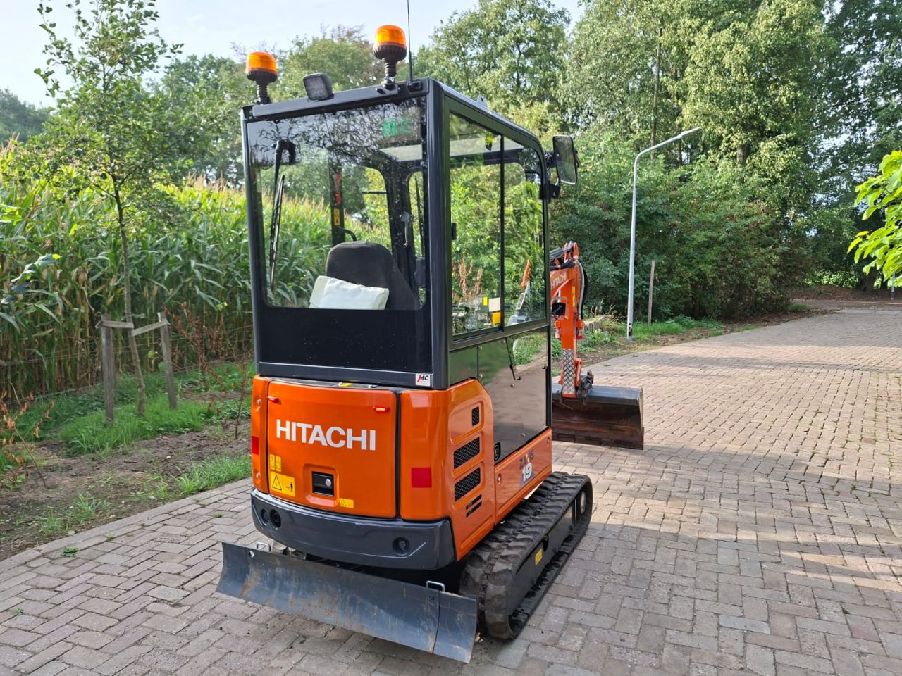Hitachi ZX19-6 CR | bj 2025 | 79uur | Sloopsorteer functie