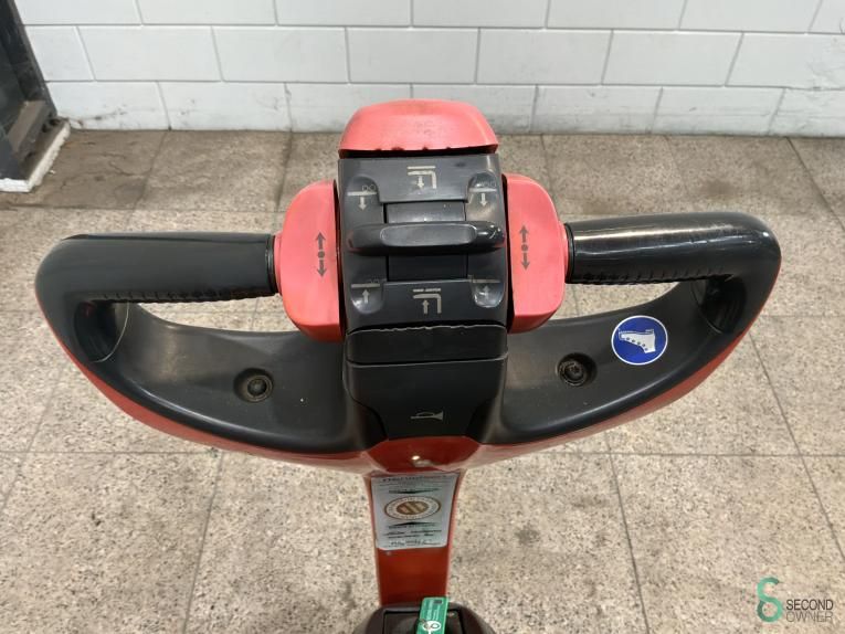 Stapelaars Elektrisch Linde D08 2017 Doppelstock