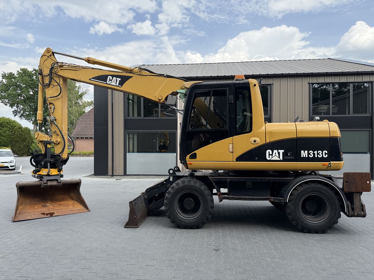 Gebruikte CATERPILLAR M313D mobiele kraan met airco