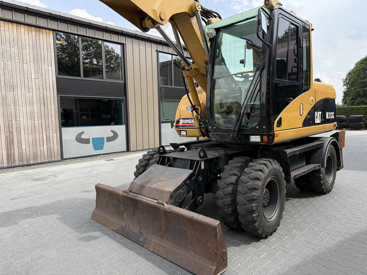 Gebruikte CATERPILLAR M313D mobiele kraan met airco